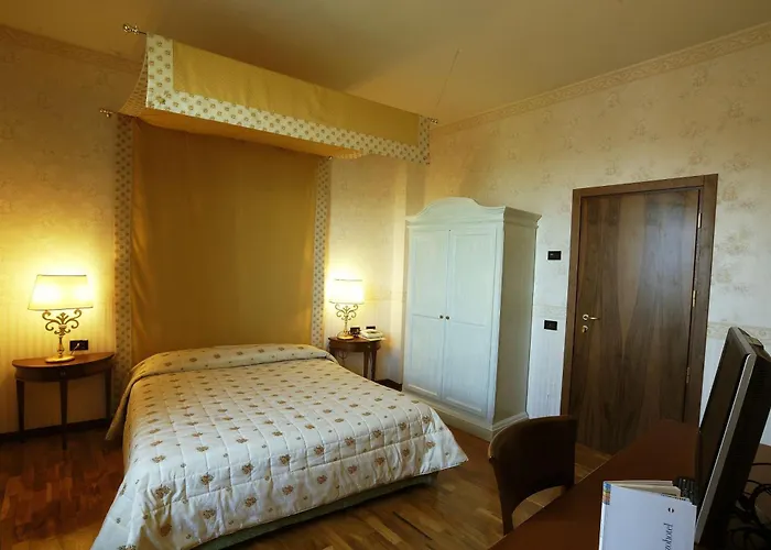 Hotel Zunica Ospitalita Dal 1880 Civitella Del Tronto